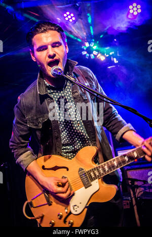 Broken Witt Rebels' James Tranter on vocals & lead guitar Stock Photo