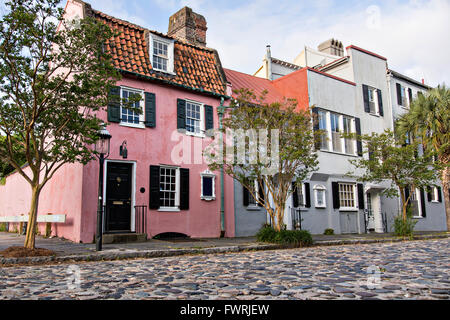 Pink house Gallery on Chalmers Street in the historic district of Charleston, South Carolina Stock Photo