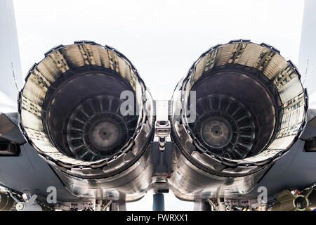 F-15 aircraft Jet Engine Stock Photo - Alamy