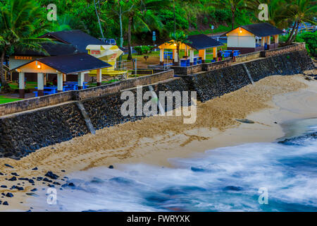 Ho'okipa Beach huts at dawn, Maui Stock Photo