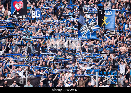 Atalanta fans, APRIL 3, 2016 - Football / Soccer : Italian 