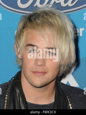 Hollywood, CA, USA. 7th Apr, 2016. James Durbin. Arrivals for FOX's ''American Idol'' Finale For The Farewell Season held at The Dolby Theater. Photo Credit: Birdie Thompson/AdMedia Credit:  Birdie Thompson/AdMedia/ZUMA Wire/Alamy Live News Stock Photo