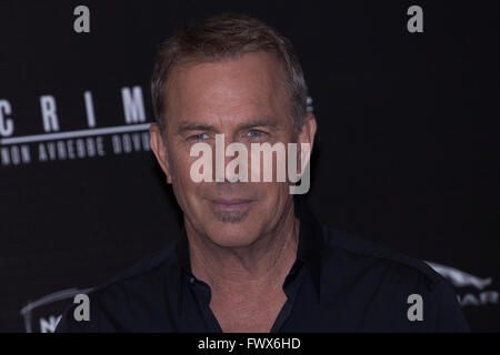 Rome, Italy. 8th April, 2016. US actor Kevin Costner poses during a photocall for his new movie 'Criminal' at Hotel Bernini. Credit:  PACIFIC PRESS/Alamy Live News Stock Photo