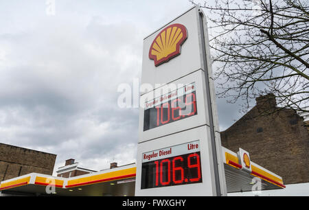 Petrol Pump prices on the forecourt of a Shell garage in central London, England, UK Stock Photo