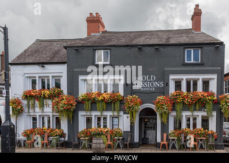 The Old Sessions House, stylish pub and restaurant in Knutsford, United Kingdom Stock Photo