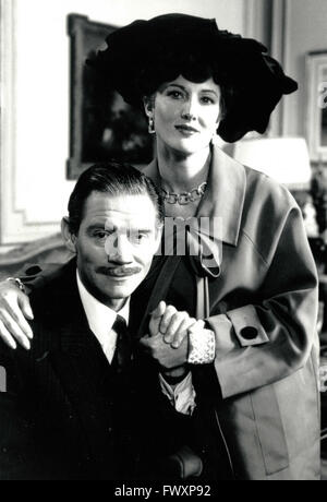 Anthony Andrews and Annette O'Toole in the film Jewels