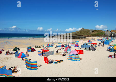 Beach in front of the Tate Gallery, St Ives Stock Photo