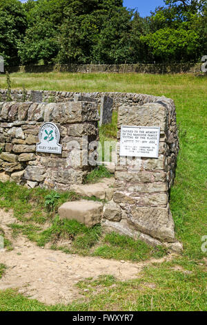 The Riley graves of Black Death plague victims in Eyam derbyshire Stock ...