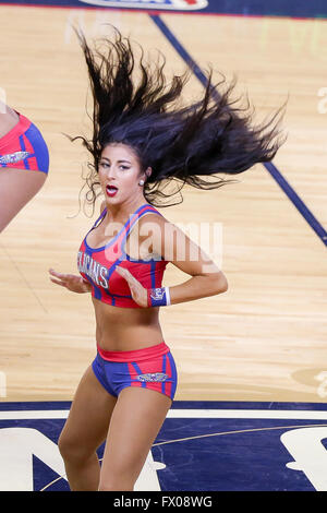 New Orleans, LA, USA. 08th Apr, 2016. New Orleans Pelicans Dance Team performing for the fans during an NBA basketball game between the Los Angeles Lakers and the New Orleans Pelicans at the Smoothie King Center in New Orleans, LA. Stephen Lew/CSM/Alamy Live News Stock Photo