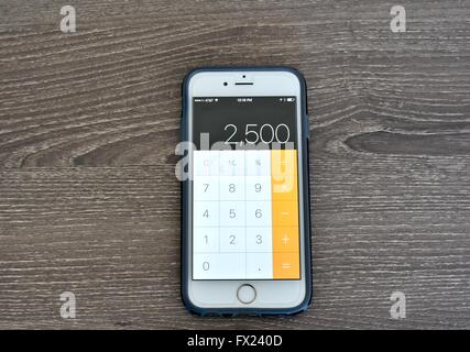 An Apple iPhone 6s displaying the calculator application Stock Photo