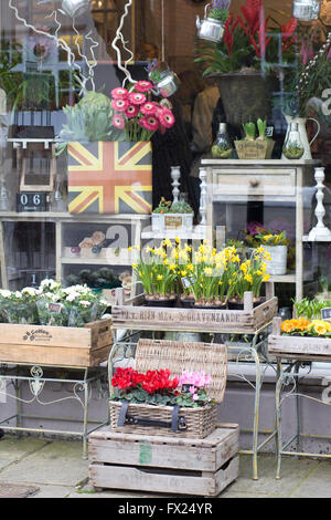 bric and brac and souvenir shop Stock Photo