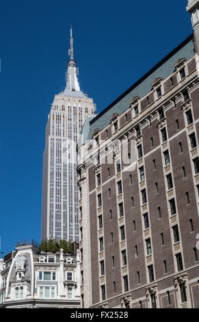 Empire State Building and Gilsey House at 1200 Broadway on West 29th Street, NYC Stock Photo