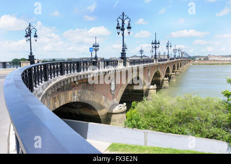 The Pont de pierre over the river Garonne, Bordeaux, Gironde, France Stock Photo