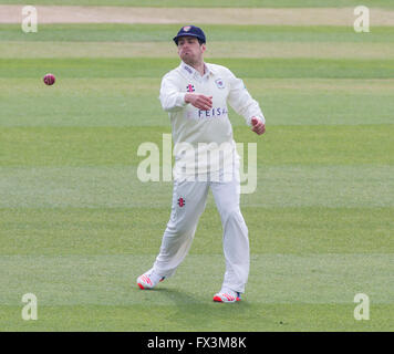 CHELMSFORD, ENGLAND - APRIL 11 2016: Benny Howell of Gloucestershire during the Specsavers County Championship match between Essex and Gloucestershire at the County Ground in Chelmsford, England.  (Photo by Mitchell Gunn/ESPA-Images) Stock Photo