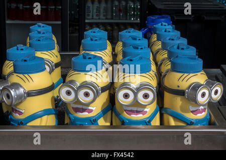 Universal, Toys, Universal Studios Minion Water Bottle