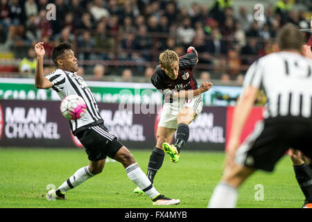 Milan, Italy. 9th Apr, 2016. Keisuke Honda (Milan) Football/Soccer : Italian 'Serie A' match between AC Milan 1-2 Juventus at Stadio Giuseppe Meazza in Milan, Italy . © Enrico Calderoni/AFLO SPORT/Alamy Live News Stock Photo