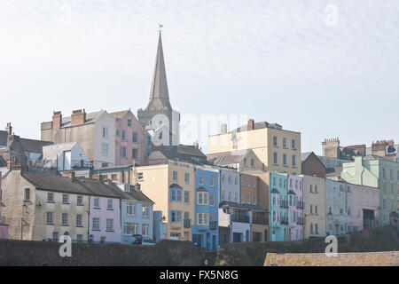 Town houses viewed from North Beach in centre of Tenby. Pembrokeshire Coast Path goes through Tenby. Wales now has a coastal path the entire length of its coastline. West Wales, U.K. Stock Photo