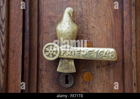 Door handle with lettering, Peace 1648, Peace of Westphalia, City hall, Osnabrück, Lower Saxony, Germany Stock Photo