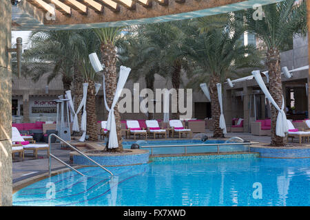 The swimming pool deck at the Shangri La hotel Dubai, Uae Stock Photo