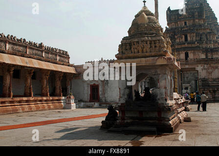 Virupaksha Temple as seen from Matanga Hill during the sunrise in the  morning in the Unesco World Heritage town Hampi in Karnataka, India Stock  Photo - Alamy