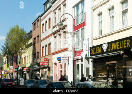 Köln, Mülheim, die Keupstrasse ist als ein Zentrum des türkischen Geschäftslebens bekannt. Stock Photo