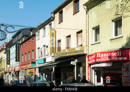 Köln, Mülheim, die Keupstrasse ist als ein Zentrum des türkischen Geschäftslebens bekannt. Stock Photo