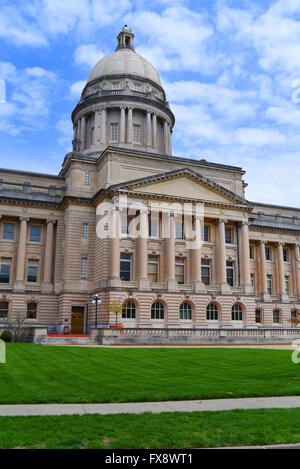 USA State Kentucky Frankfort KY Capitol Building exterior day government  commonwealth Stock Photo