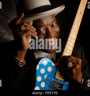 Buddy Guy photographed by Gene Martin as part of the Les Paul Tribute Concert at the Gibson Amphitheather in Los Angeles, CA, on February 7th, 2006. Buddy Guy is considered by Eric Clapton to be the greatest living guitarist and his main influence. Stock Photo