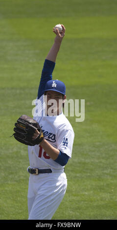 Los Angeles, CALIFORNIA, USA. 12th Apr, 2016. Pitcher Kenta Maeda #18 of the Los Angeles Dodgers gets ready for the game game against the Arizona Diamondbacks at Dodger Stadium on April 12, 2016 in Los Angeles, California.ARMANDO ARORIZO. Credit:  Armando Arorizo/Prensa Internacional/ZUMA Wire/Alamy Live News Stock Photo