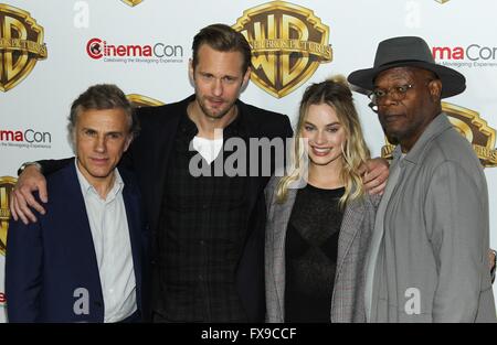 Las Vegas, NV, USA. 12th Apr, 2016. Christophe Waltz, Alexander Skarsgard, Margot Robbie, Samuel L. Jackson in attendance for Warners Bros. CinemaCon 2016 Event, Caesars Palace, Las Vegas, NV April 12, 2016. Credit:  James Atoa/Everett Collection/Alamy Live News Stock Photo