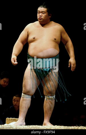 Kawasaki, Japan. 13th Apr, 2016. Homarefuji Sumo : 1st Grand Sumo Tournament Kawasaki Furusato Basho in Kawasaki, Japan . Credit:  Sho Tamura/AFLO SPORT/Alamy Live News Stock Photo