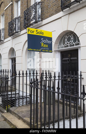 For Sale sign outside Georgian era terraced house on Canonbury Square, Islington, London N1, England,UK Stock Photo