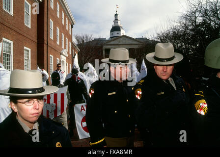 Annapolis, Maryland, 7th February, 1998 Maryland State Police stand guard during KKK rally Credit: Mark Reinstein Stock Photo