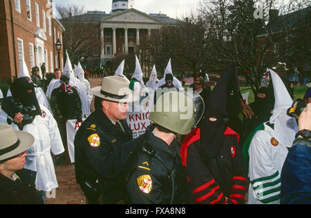 Annapolis, Maryland, 7th February, 1998 Maryland State Police stand guard during KKK rally Credit: Mark Reinstein Stock Photo