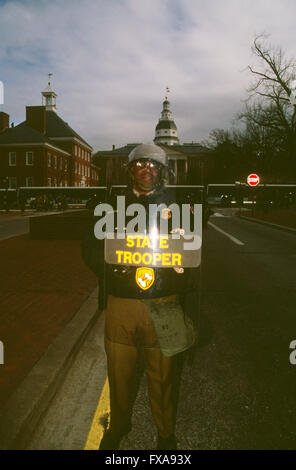 Annapolis, Maryland, 7th February, 1998 Maryland State Police stand guard during KKK rally Credit: Mark Reinstein Stock Photo