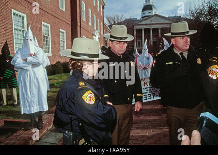 Annapolis, Maryland, 7th February, 1998 Maryland State Police stand guard during KKK rally Credit: Mark Reinstein Stock Photo