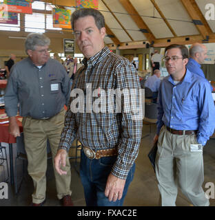 Elmdale, Kansas, USA, 2nd September, 2015 Kansas Governor Sam Brownback ...