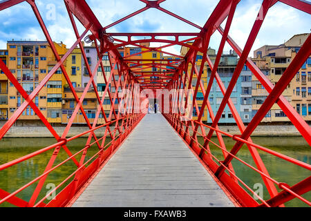 red bridge over the River Onyar built by the Eiffel company, latticework, lattice truss, Girona, Cataluña, Gerona, Catalonia, Stock Photo