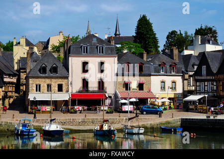 Port of Saint-Goustan and buildings at Auray in the Morbihan department in Brittany in north-western France Stock Photo