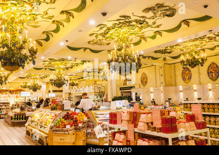 England, London, Knightsbridge, Harrods, Food Hall Stock Photo