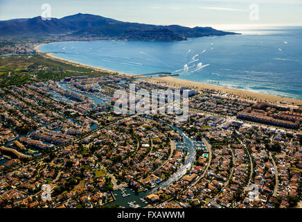 Aerial view, Marina of Empuriabrava, Ampuriabrava, Castelló d'Empúries at the Gulf of Roses, houses with boat investor, Stock Photo