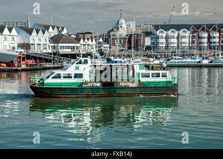 Ferry arriving at Town Quay, Southampton from Hythe Stock Photo