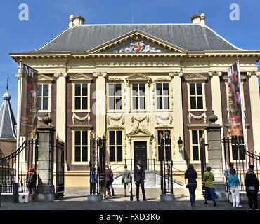 Royal Picture Gallery  Mauritshuis (1633-44) The Hague Netherlands ( next to Binnenhof Dutch Parliament ) Stock Photo