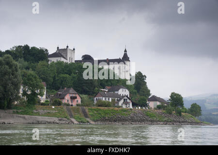 Castle Ottensheim - view from the danube