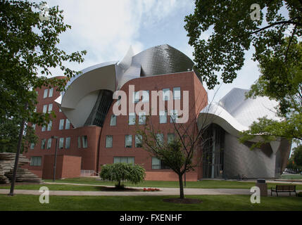 Peter B Lewis Building By Frank Gehry At Case Western Reserve U In ...