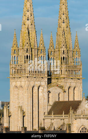 Finistere (29), Ville de Quimper, cathedrale Saint Corentin  //  France, Finistere (29), Town of Quimper, cathedral Saint Corent Stock Photo