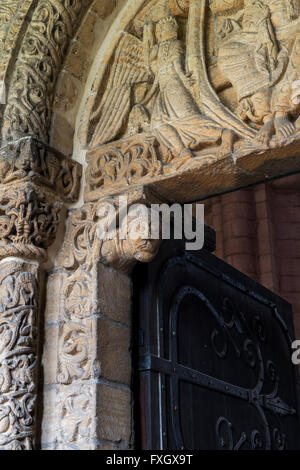 Ely Cathedral Norman Tympanum Prior's Door. Ely, Cambridgeshire England Stock Photo