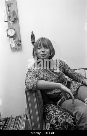 Deutsche Schauspielerin und Fotomodell Andrea Rau, Deutschland 1970er ...