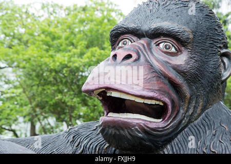 Statue of Strong Gorilla Stock Photo: 103178171 - Alamy