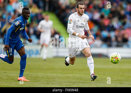 Madrid, Spain. 16th Apr, 2016. Gareth Bale (11) Real Madrid. Liga match between Getafe CF and Real Madrid at the Coliseum Alfonso Perez stadium in Madrid, Spain, April 16, 2016 . Credit:  Action Plus Sports/Alamy Live News Stock Photo